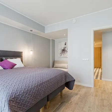 Apartman Goodson & Red Pronksi *
