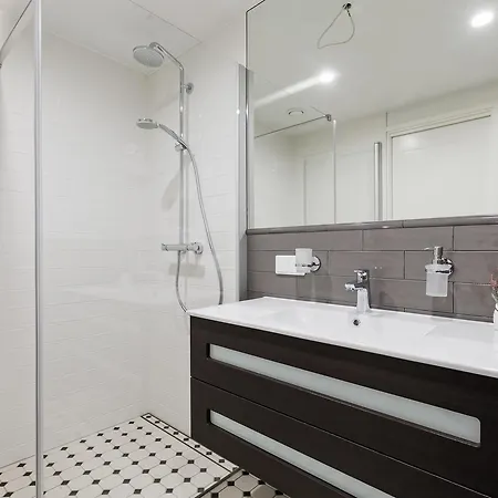 Apartman Goodson & Red Pronksi *