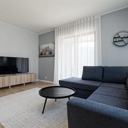 Goodson & Red Pronksi Apartman