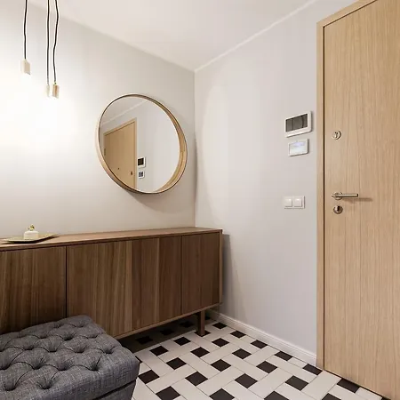 Goodson & Red Pronksi Apartman