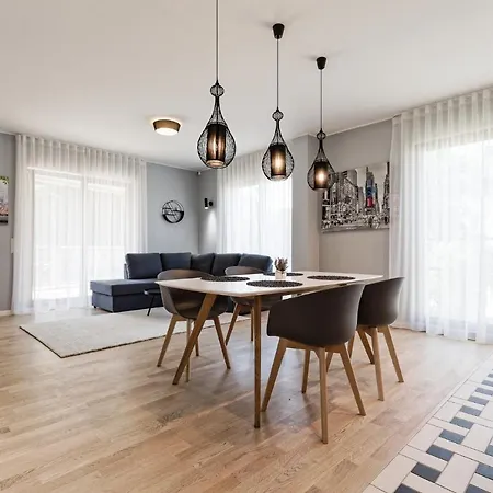 Apartman Goodson & Red Pronksi *