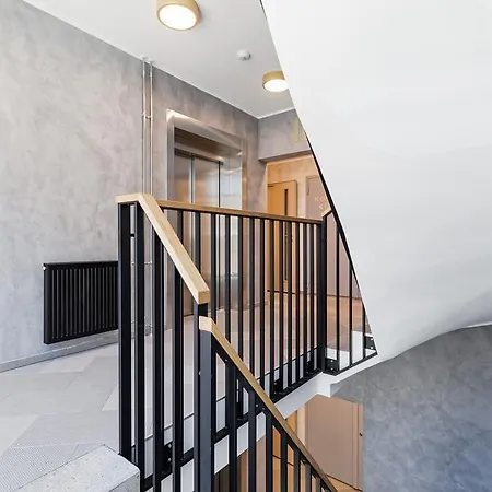 Goodson & Red Pronksi Appartement *